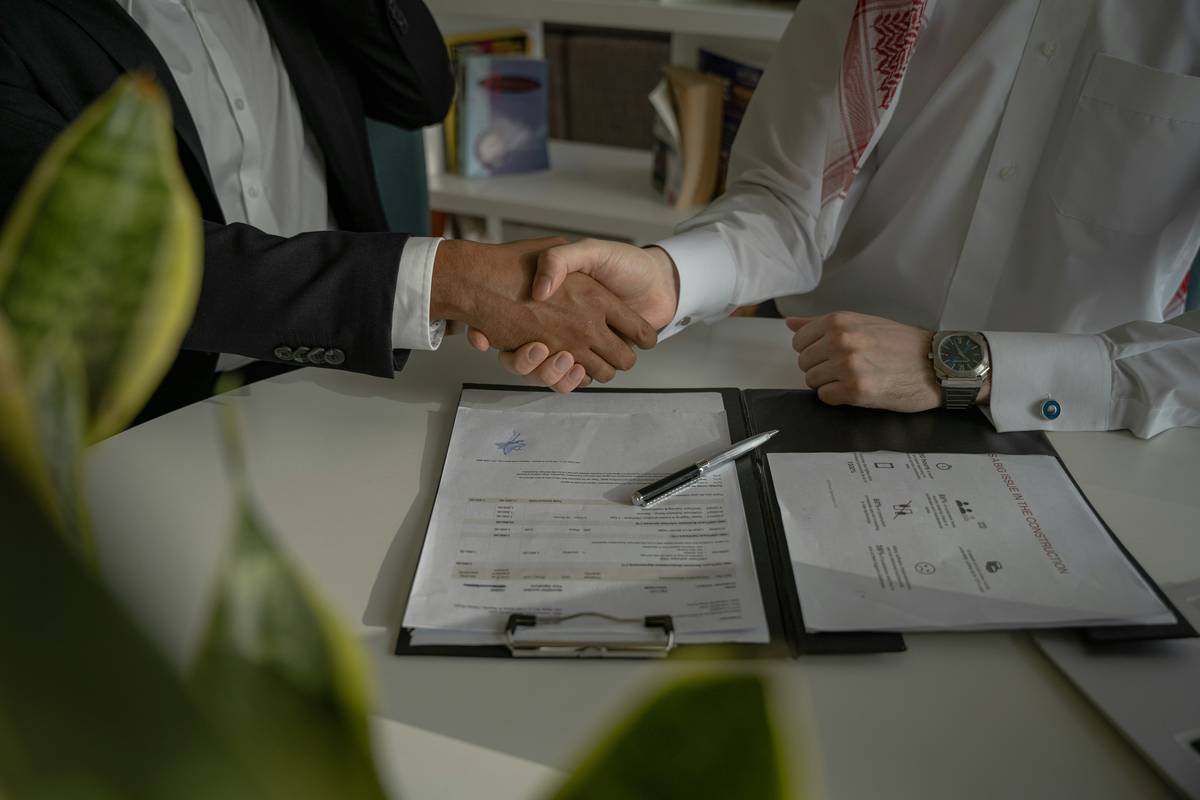 Client Agreement Tips Every Freelancer Needs to Avoid Getting Ghosted (or Sued)
