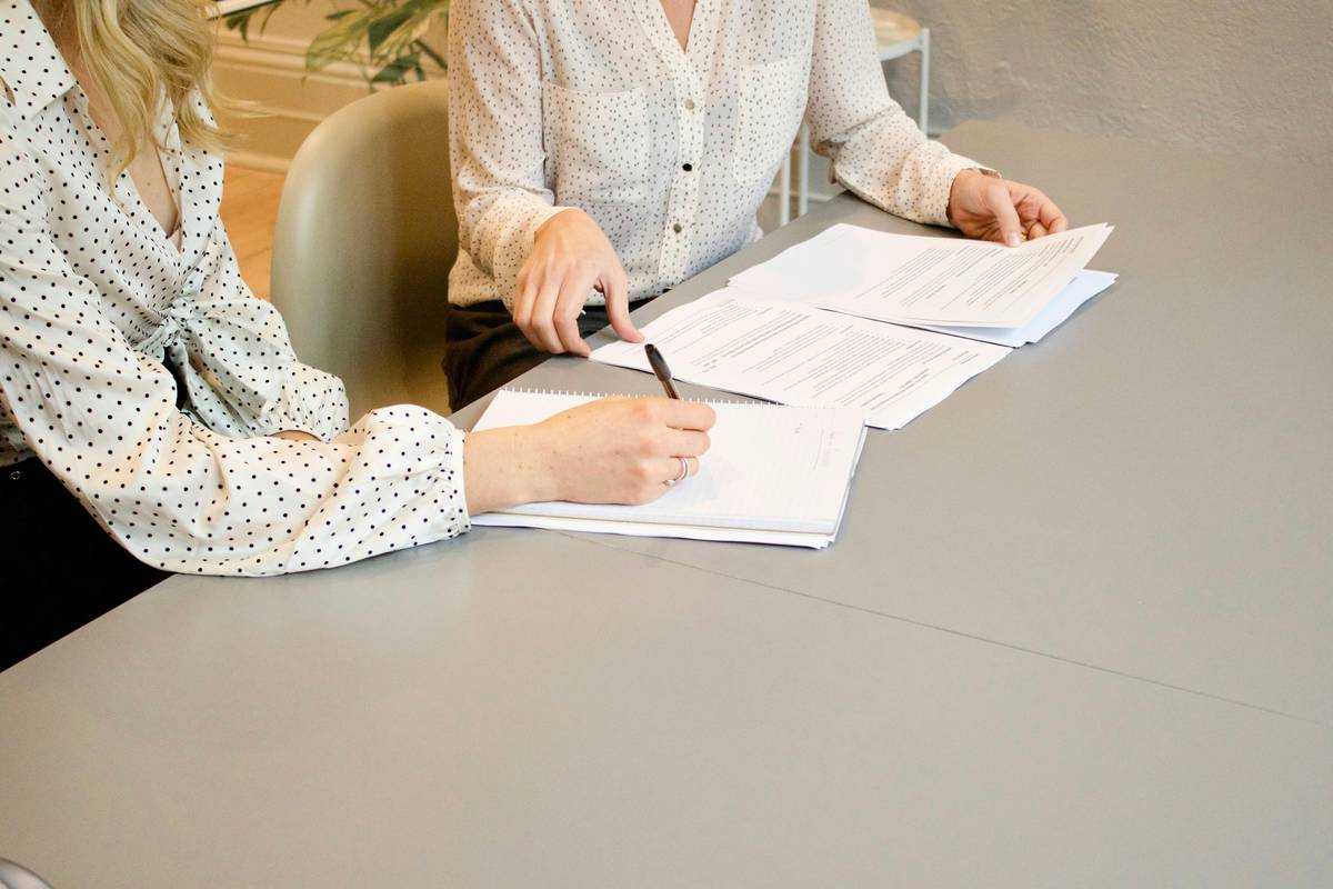 Freelance Contract Format: The Only Template You’ll Ever Need (Plus Real-Life Fixes That Saved Me $3,200)