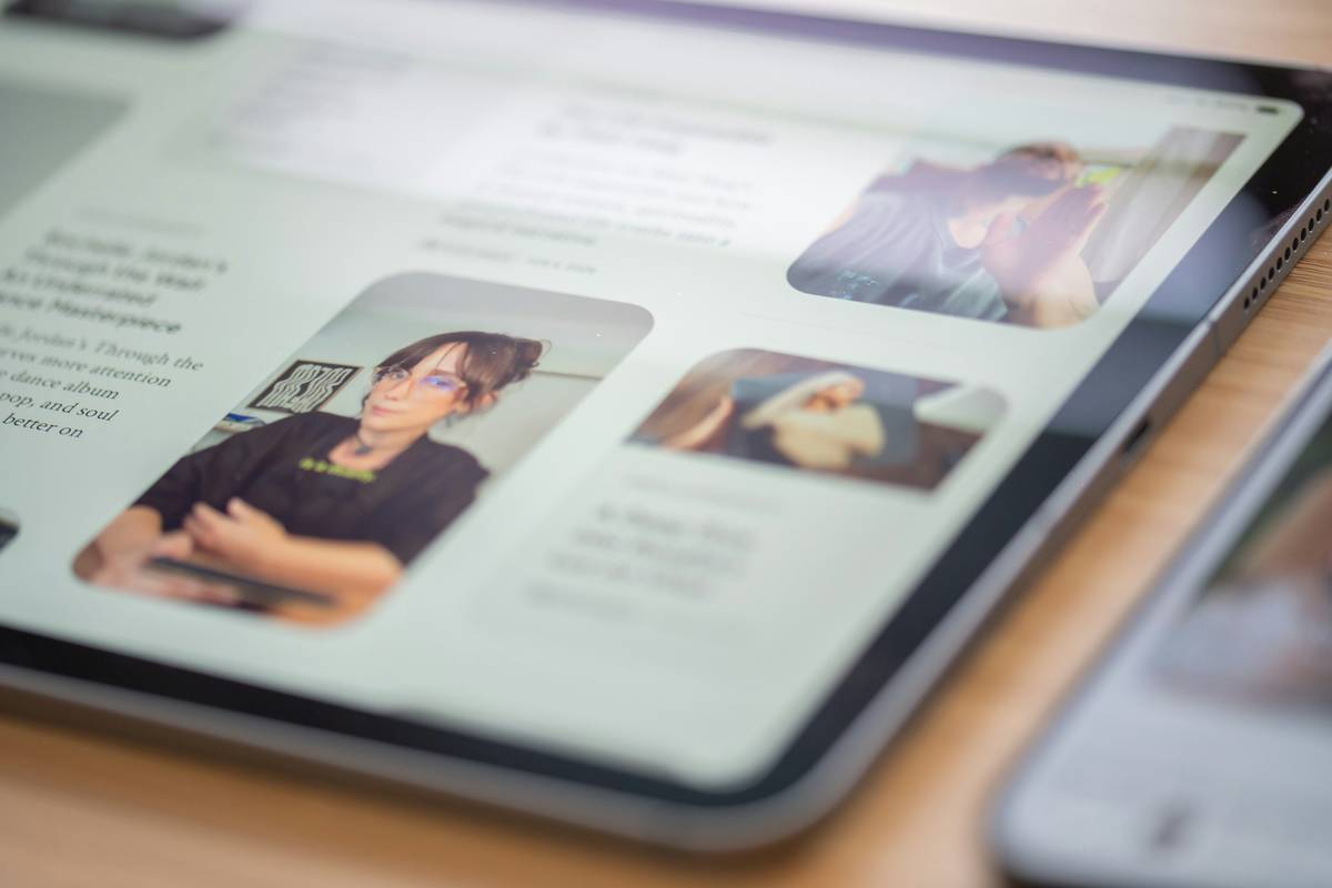 How to Create a Freelance Portfolio That Actually Lands Clients (Not Just Likes)