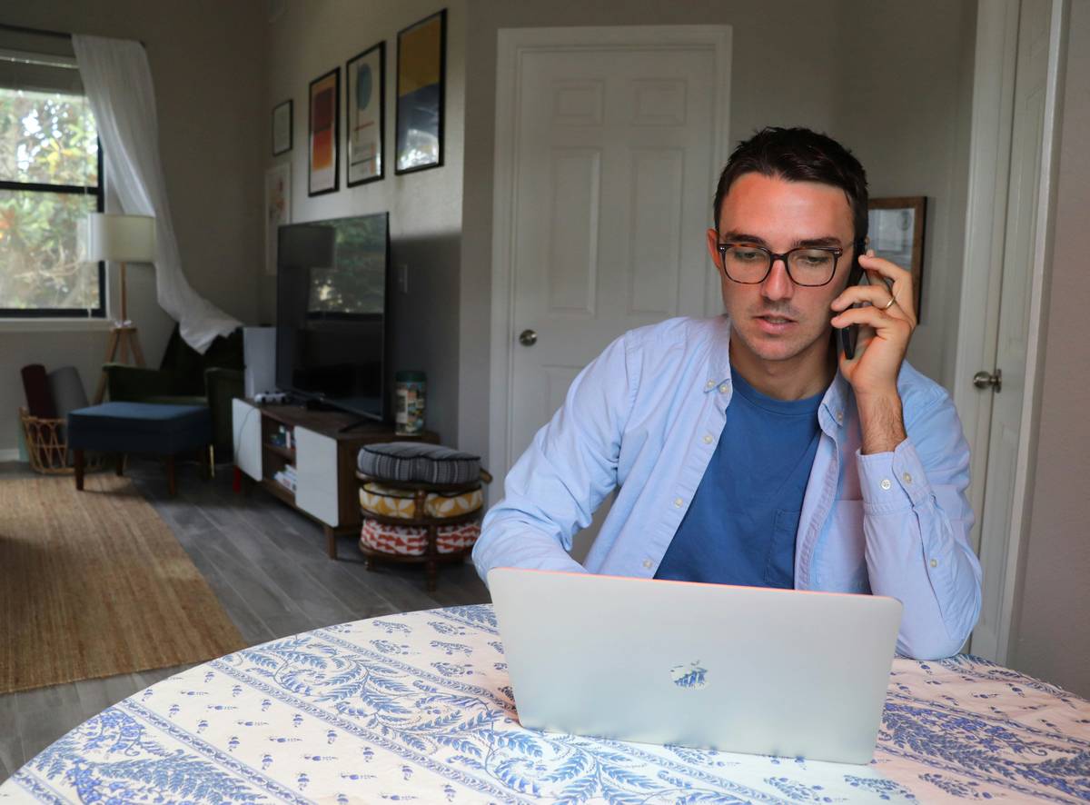 How to Negotiate Freelance Rates Like a Pro (Without Sounding Greedy)