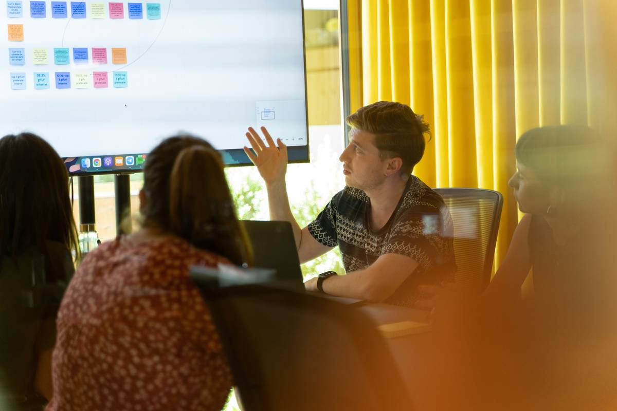 freelance portfolio development: build a client-winning showcase in 2024