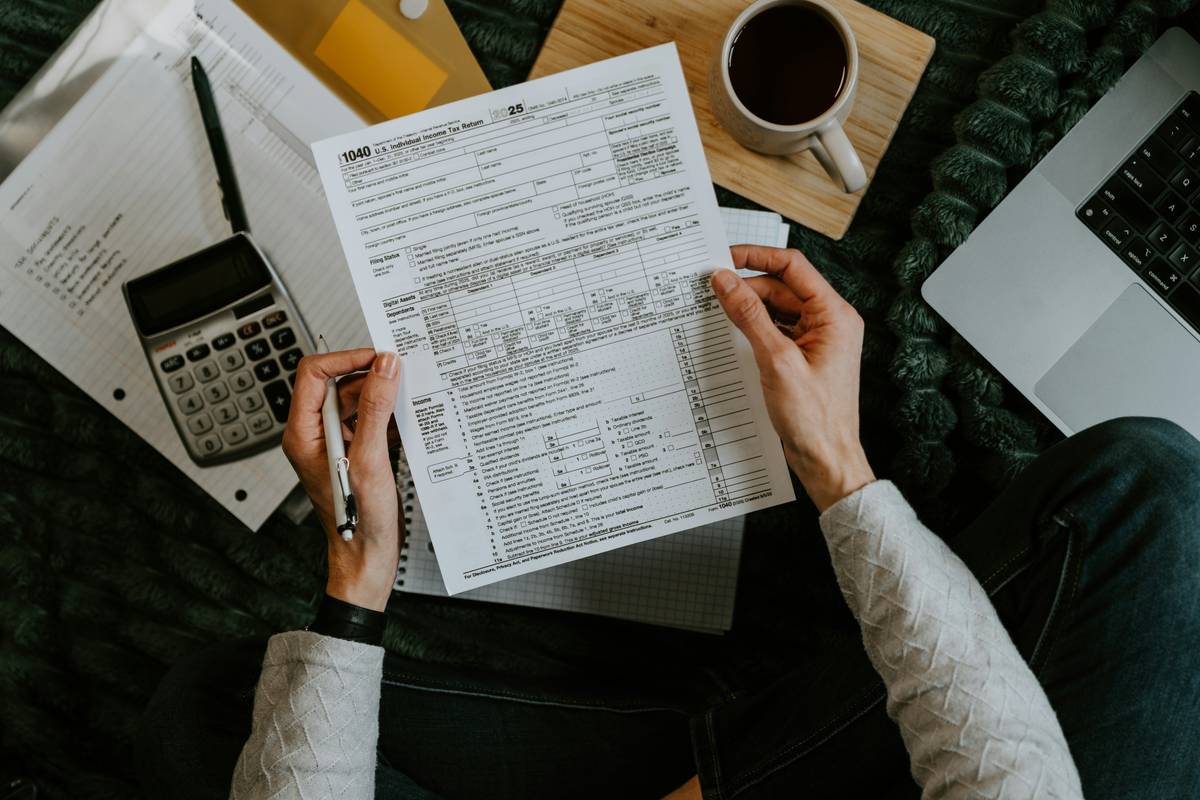 How to Master Rate Setting Freelance: Stop Undervaluing Your Work and Start Earning What You’re Worth