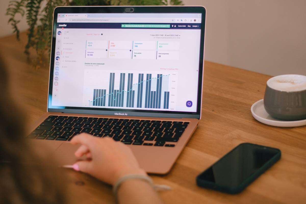 How to Master Your Freelance Rate Skills (Without Underselling Yourself or Scaring Clients Away)