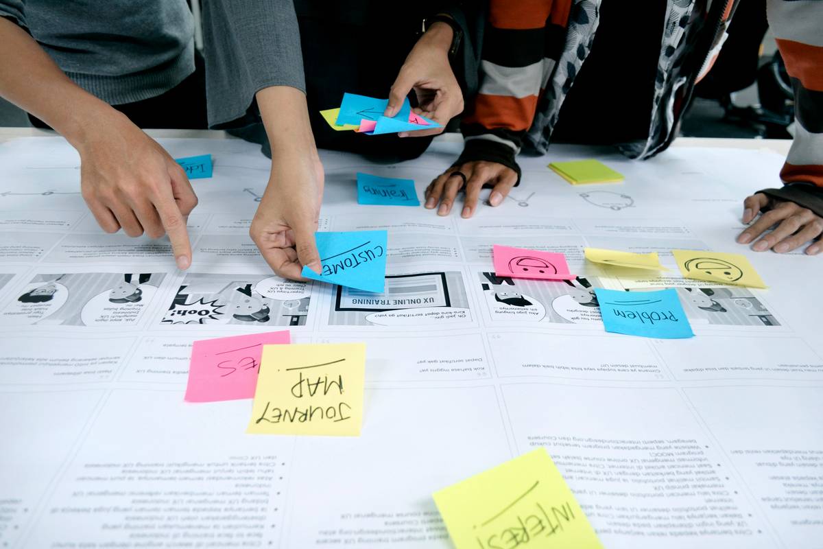 Portfolio Building Tips Every Freelancer Needs (Before Clients Ghost You)